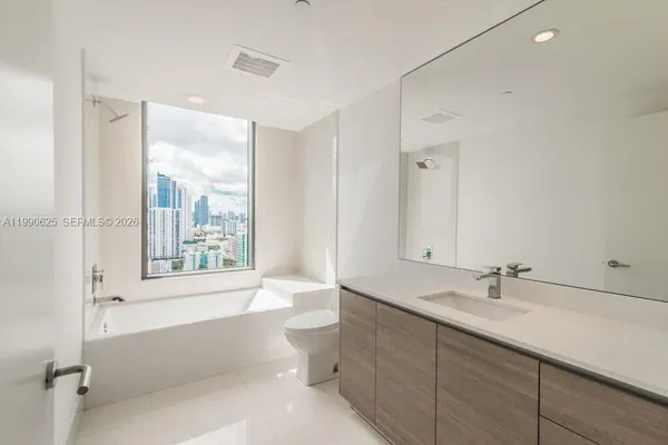 $6,750 | 460 Northeast 28th Street, Unit 2508, Miami, FL 33137