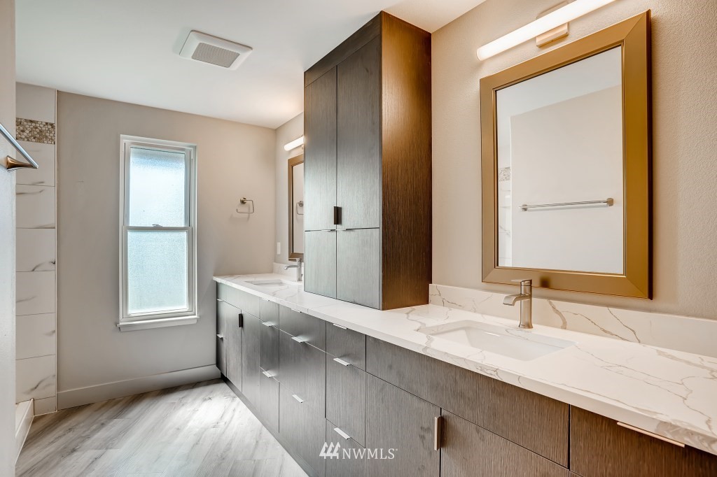 1935 Southwest Hillcrest Road Burien, WA 98166 - Photo 21 of 34 Gallery Image 21