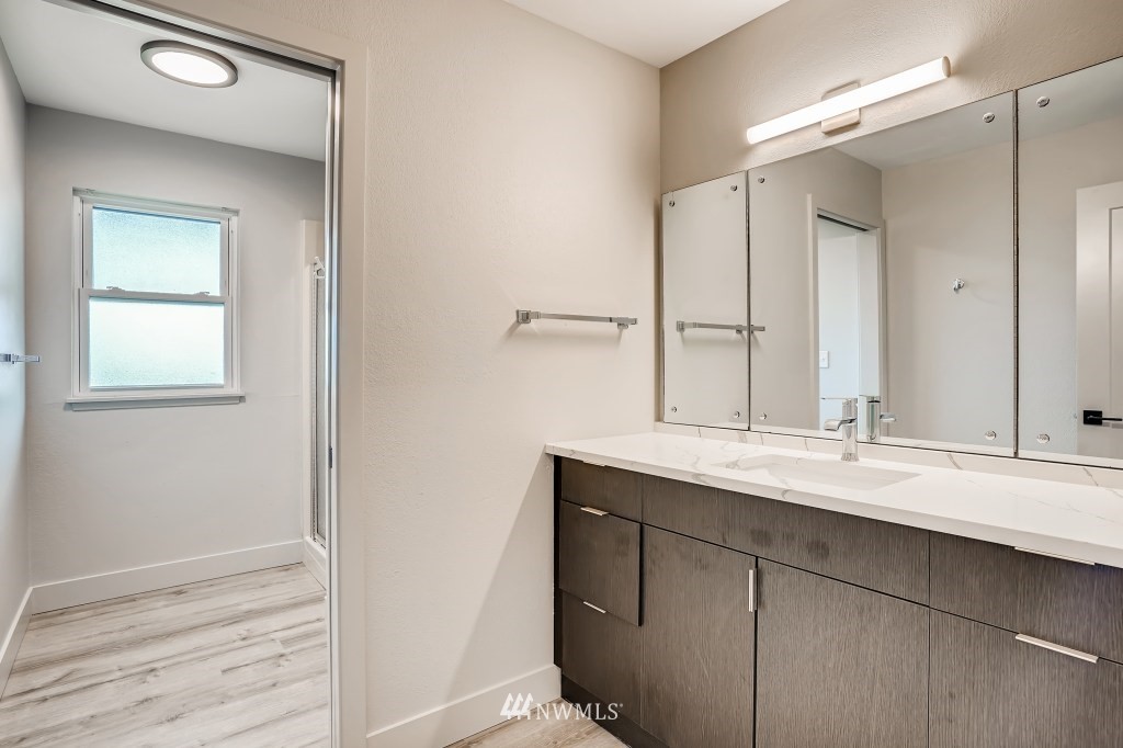 1935 Southwest Hillcrest Road Burien, WA 98166 - Photo 28 of 34 Gallery Image 28