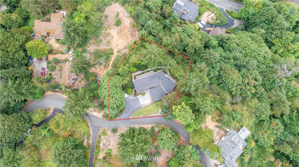 1935 Southwest Hillcrest Road Burien, WA 98166 - Photo 34 of 34 Gallery Image 34