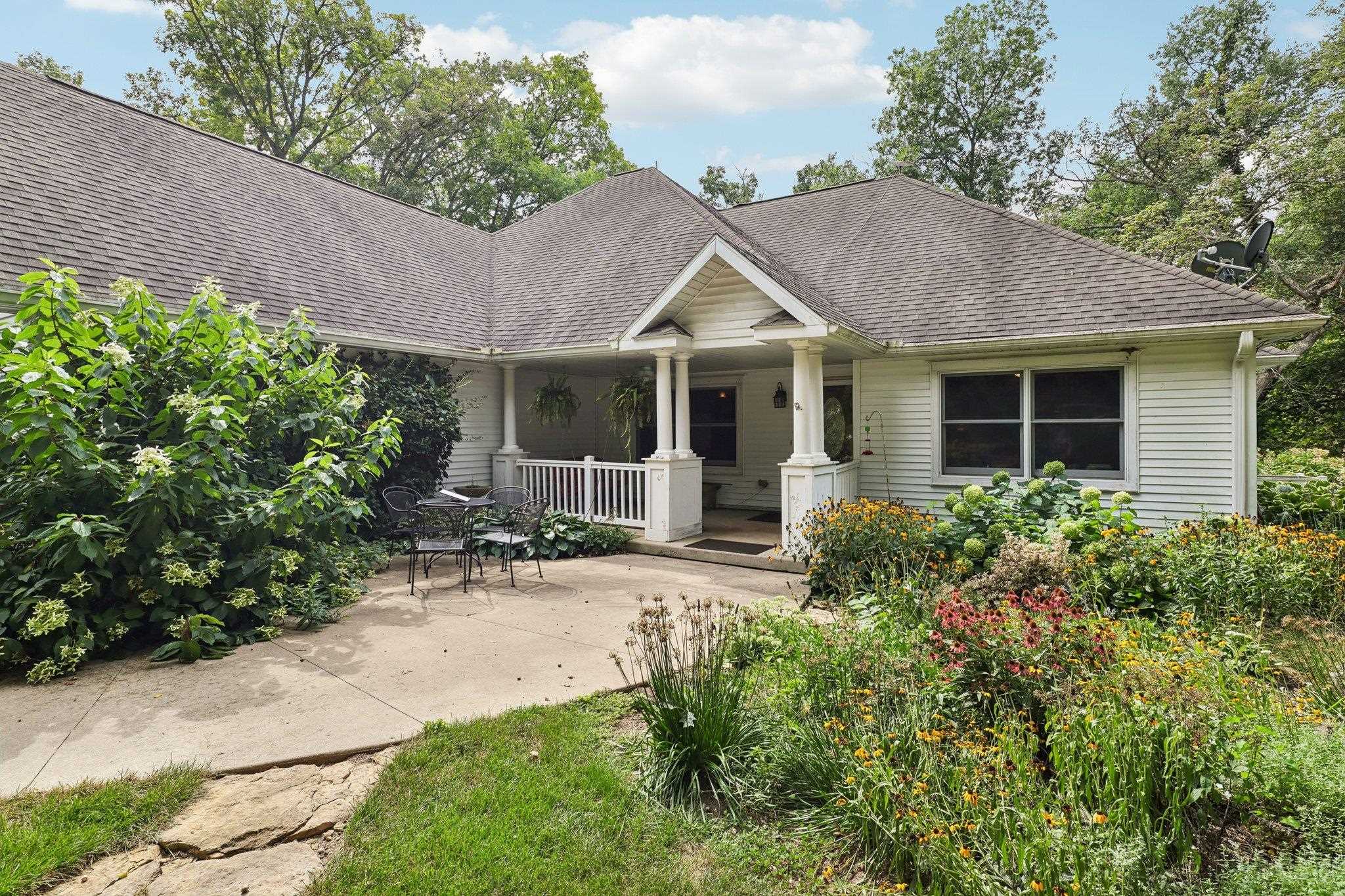 936 Lawinger Road Mineral Point, WI 53565 - Photo 2 of 47 Gallery Image 2