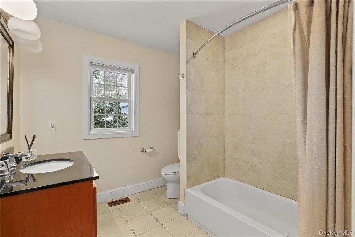 28 Cradle Rock Road Pound Ridge, NY 10576 - Photo 22 of 30 Second Full Bath