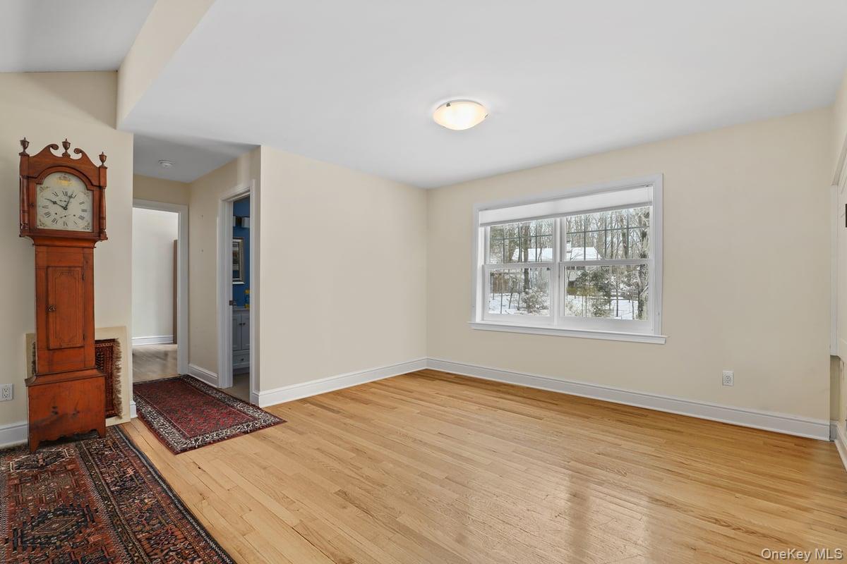 28 Cradle Rock Road Pound Ridge, NY 10576 - Photo 25 of 30 Loft with view toward third bedroom and full bath