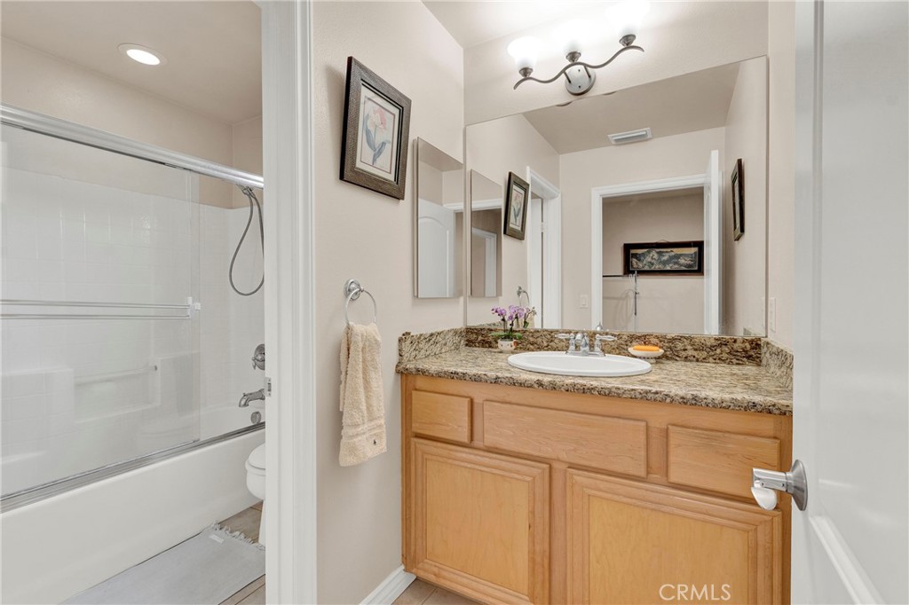 8306 Telegraph Road Downey, CA 90240 - Photo 45 of 50 Upstairs Bathroom
