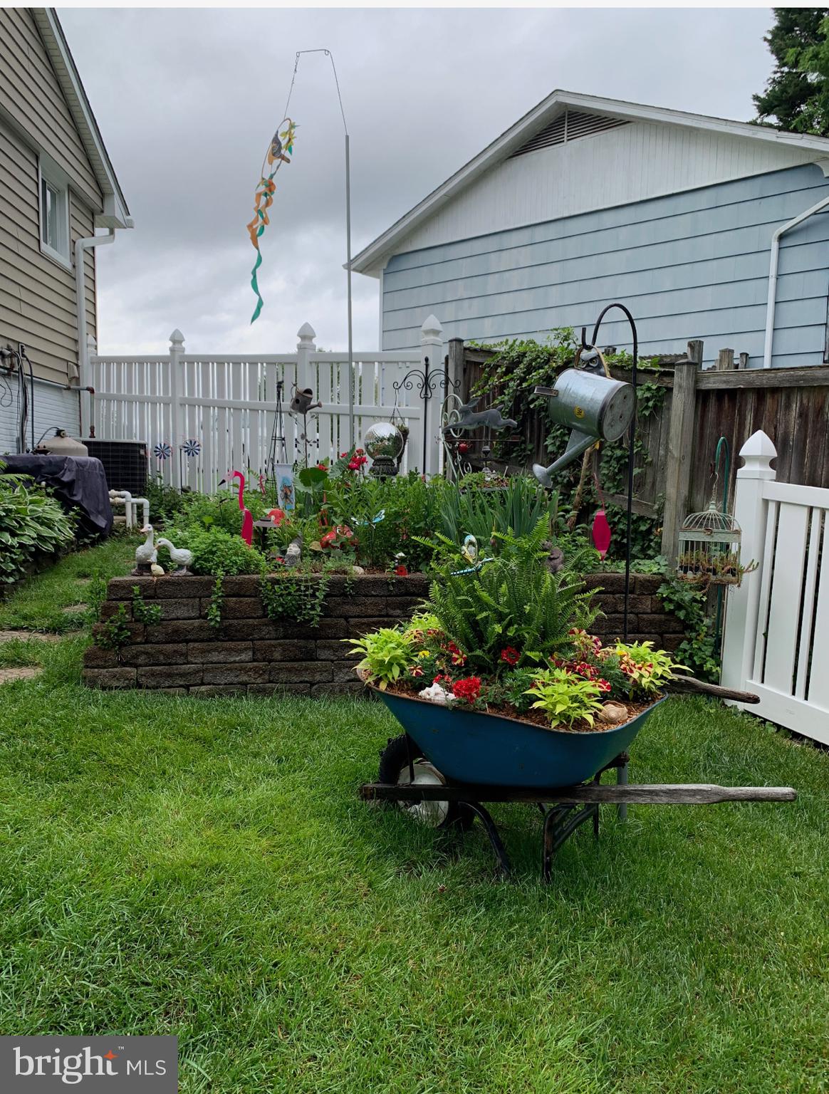 8253 Rupert Road South Millersville, MD 21108 - Photo 27 of 32 Garden area