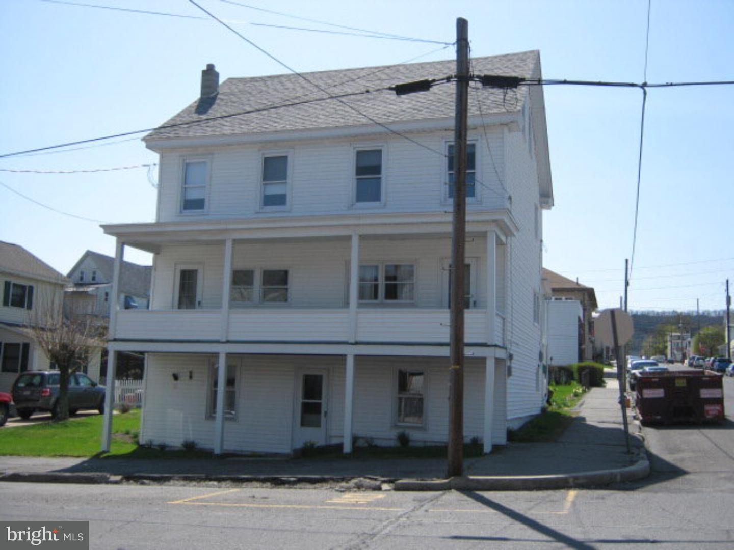 100-102 East Ruddle Street Coaldale, PA 18218 - Photo 1 of 10