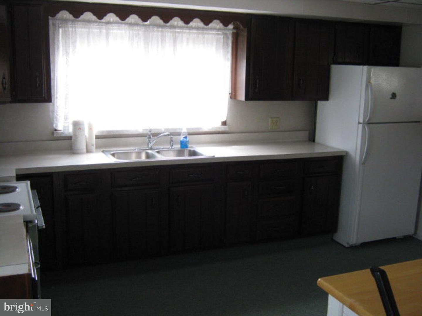 100-102 East Ruddle Street Coaldale, PA 18218 - Photo 3 of 10
