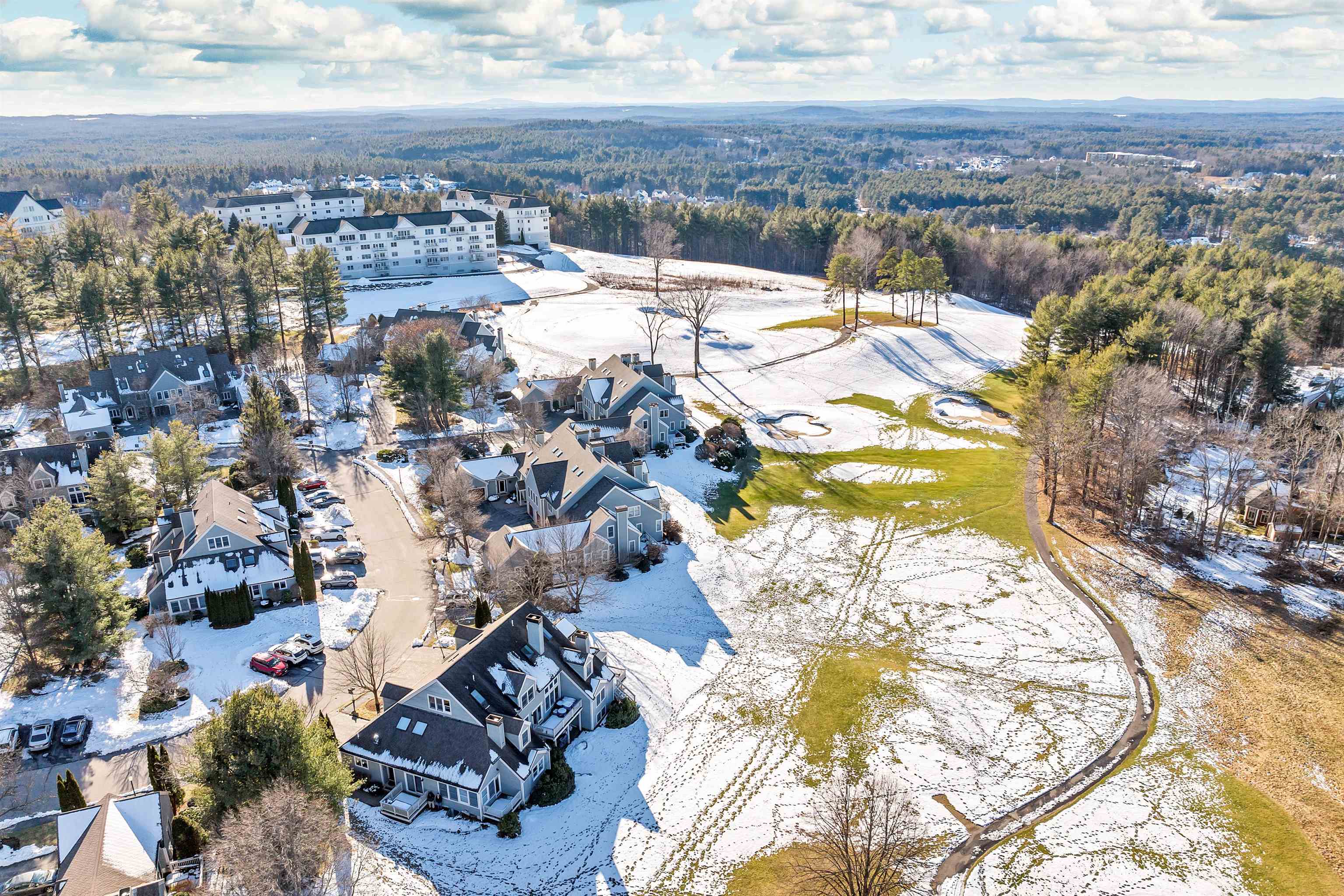71 Hawthorne Village Road Nashua, NH 03062 - Photo 31 of 40 Gallery Image 31