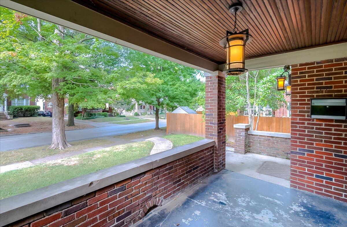 1041 Fontaine Road Lexington, KY 40502 - Photo 34 of 39 05-1-5
