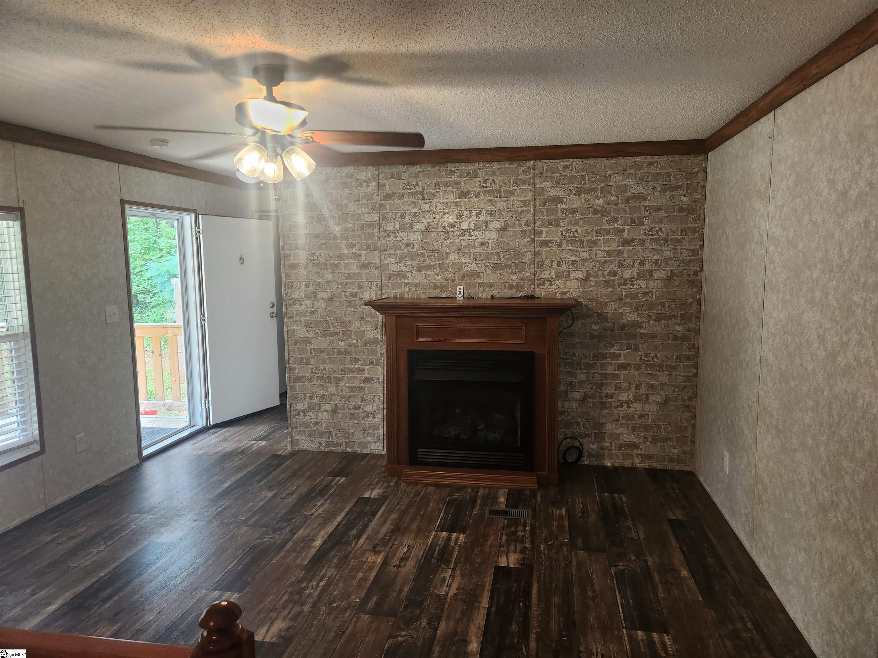 1638 Barnett Road Cross Hill, SC 29332 - Photo 6 of 18 Gallery Image 6