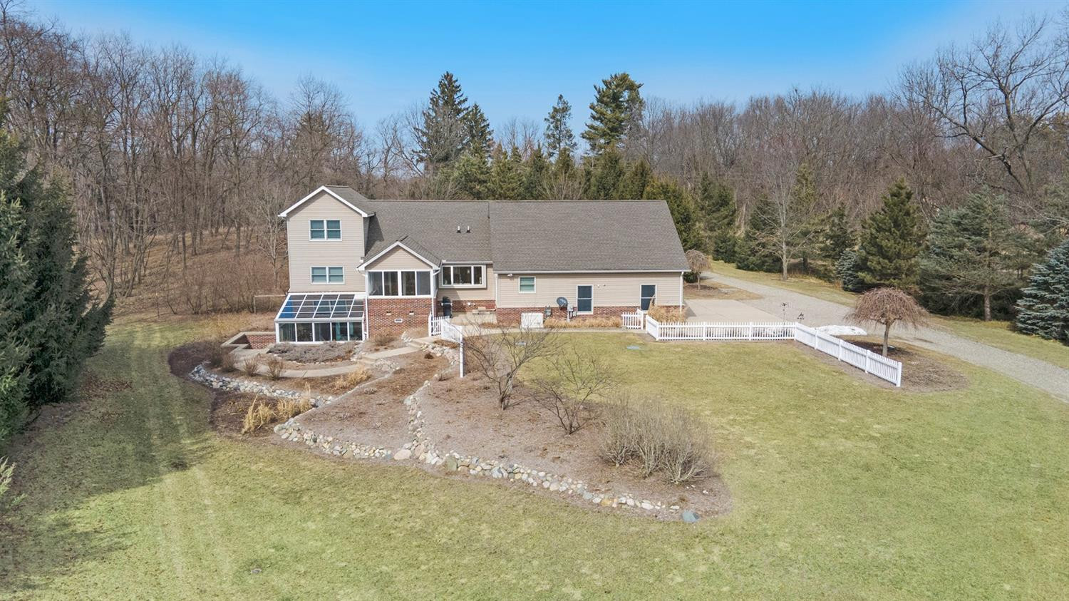 19225 Sandborn Road Manchester, MI 48158 - Photo 4 of 52 Photo 4