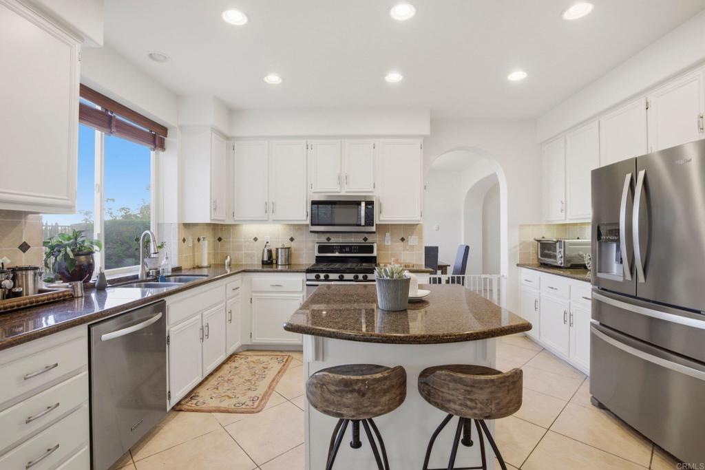 3275 Rancho Famosa Carlsbad, CA 92009 - Photo 14 of 33