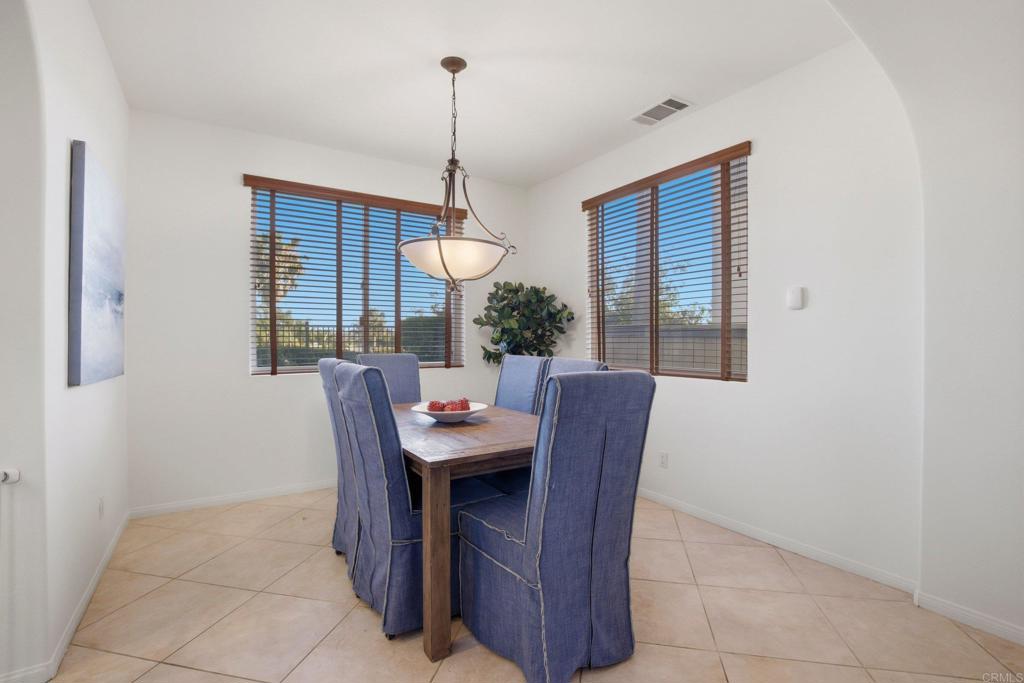 3275 Rancho Famosa Carlsbad, CA 92009 - Photo 8 of 33