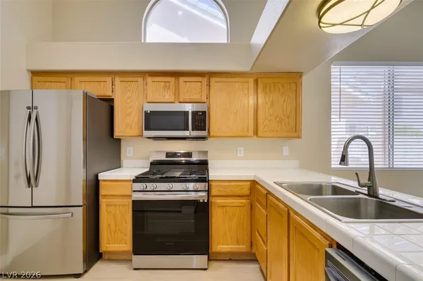 $1,795 | 5260 Green Forest Way, Las Vegas, NV 89118