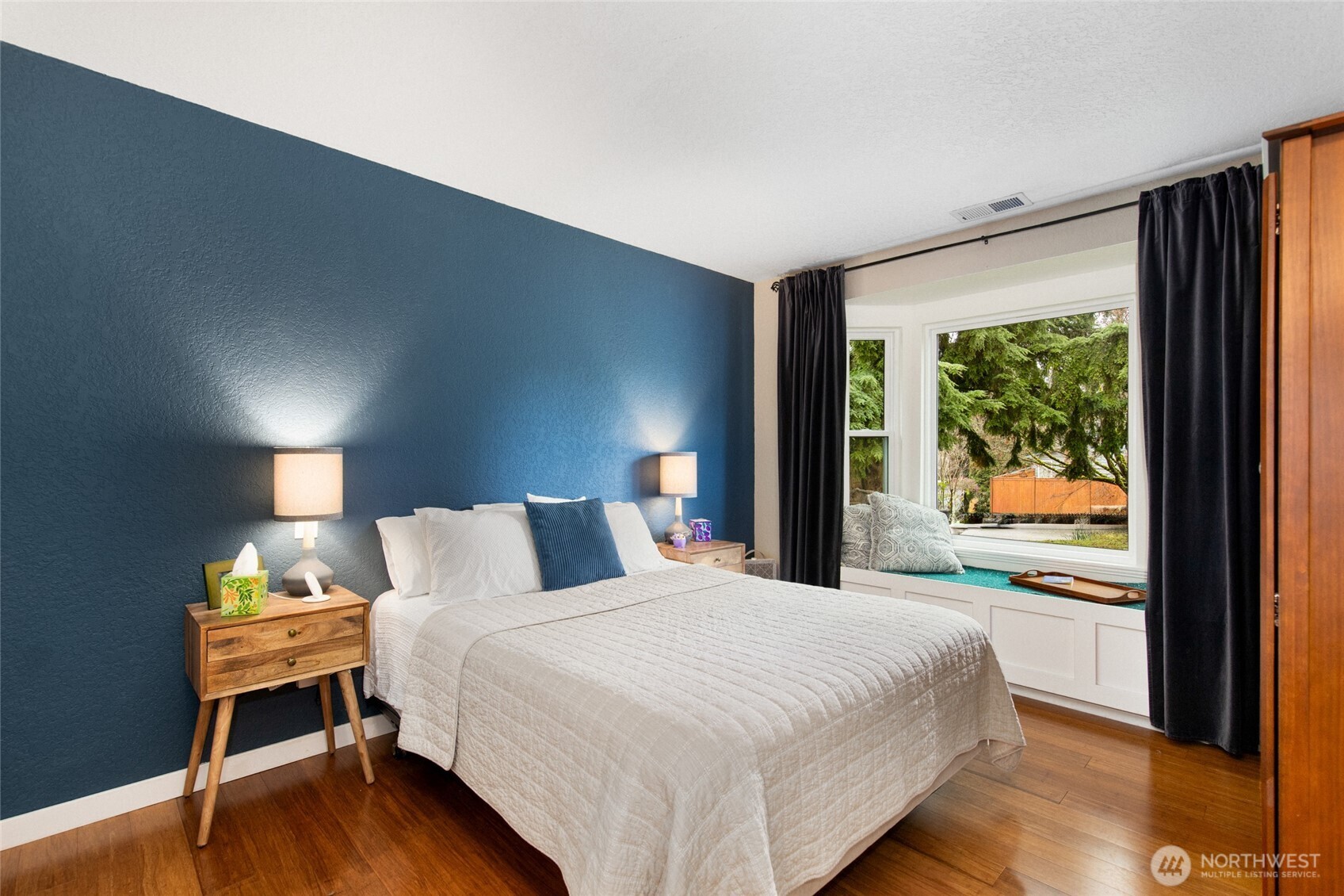 8924 Northeast 191st Place Bothell, WA 98011 - Photo 13 of 36