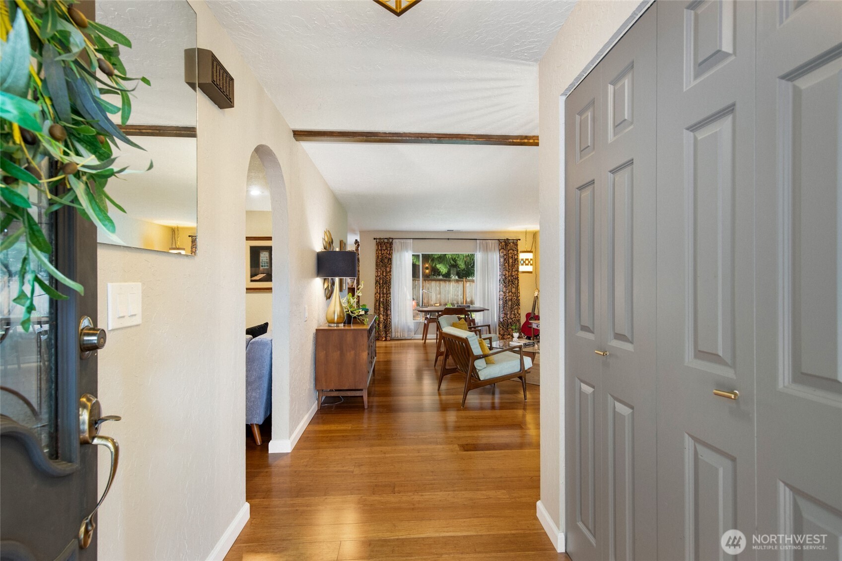 8924 Northeast 191st Place Bothell, WA 98011 - Photo 2 of 36