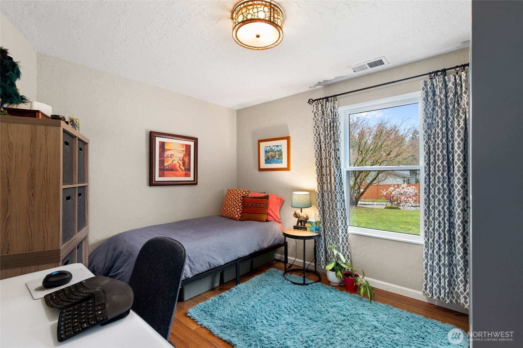 8924 Northeast 191st Place Bothell, WA 98011 - Photo 23 of 36