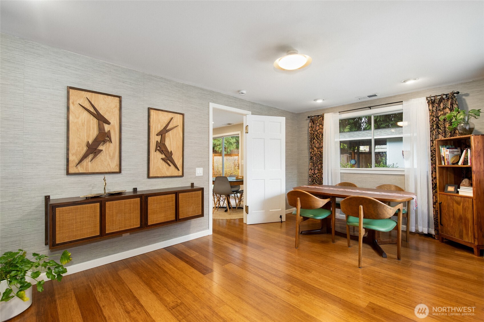 8924 Northeast 191st Place Bothell, WA 98011 - Photo 5 of 36