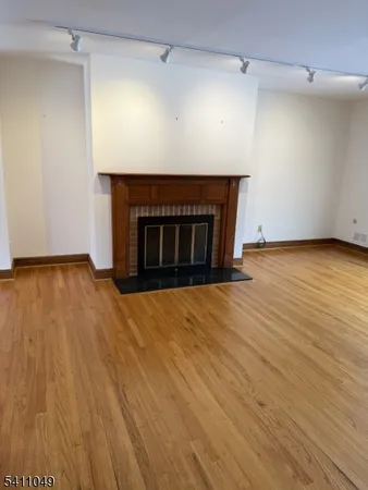 $3,600 | 30 Springfield Avenue, Unit F, Cranford, NJ 07016