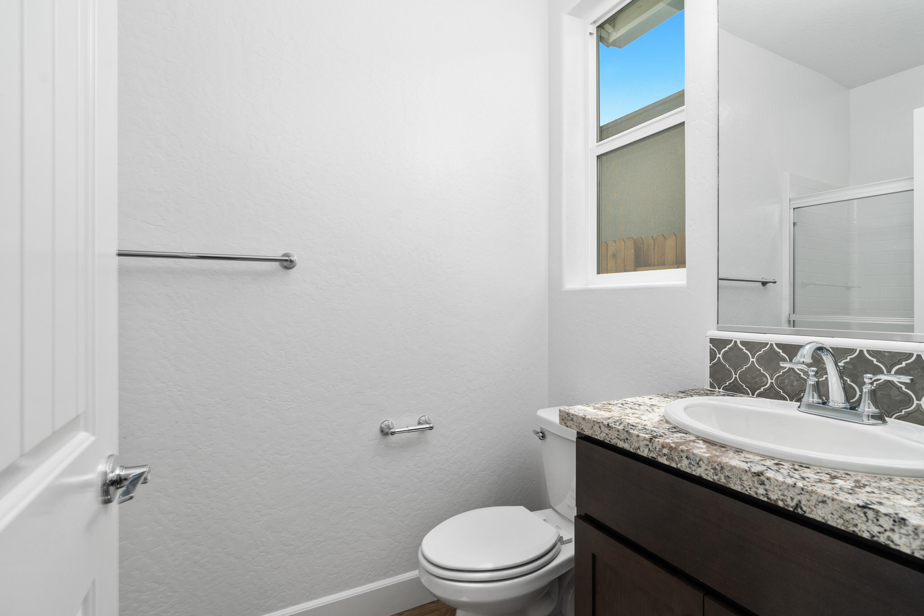 277 Peters Road South, Unit LOT 50 Madera, CA 93636 - Photo 5 of 28 Madera_Ovation_2050_Bathroom_9.26.2023-1