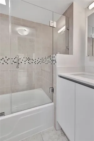 $1,870,000 | 2901 South Bayshore Drive, Unit 16G, Miami, FL 33133