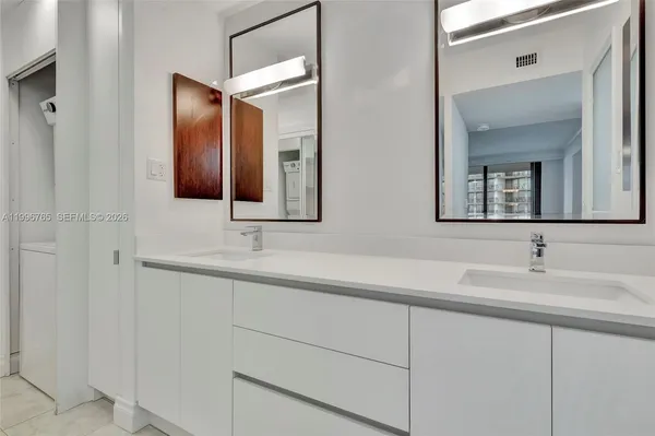 $1,870,000 | 2901 South Bayshore Drive, Unit 16G, Miami, FL 33133