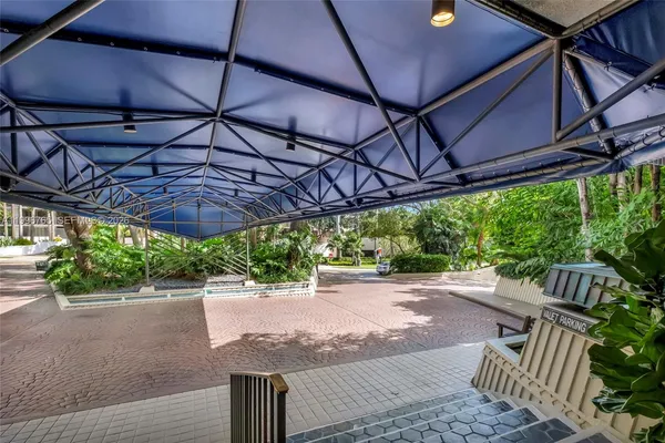 $1,870,000 | 2901 South Bayshore Drive, Unit 16G, Miami, FL 33133