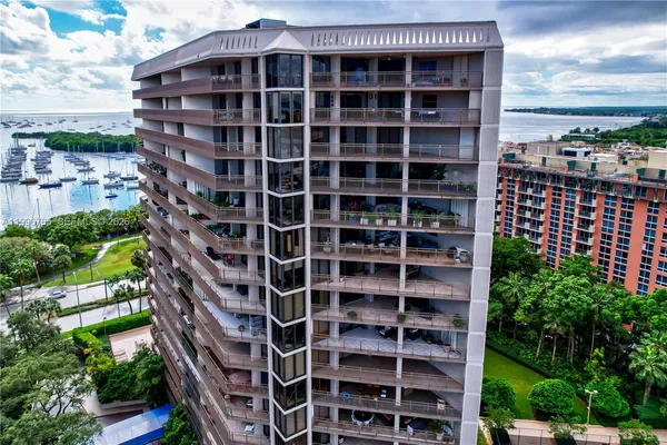 $1,870,000 | 2901 South Bayshore Drive, Unit 16G, Miami, FL 33133