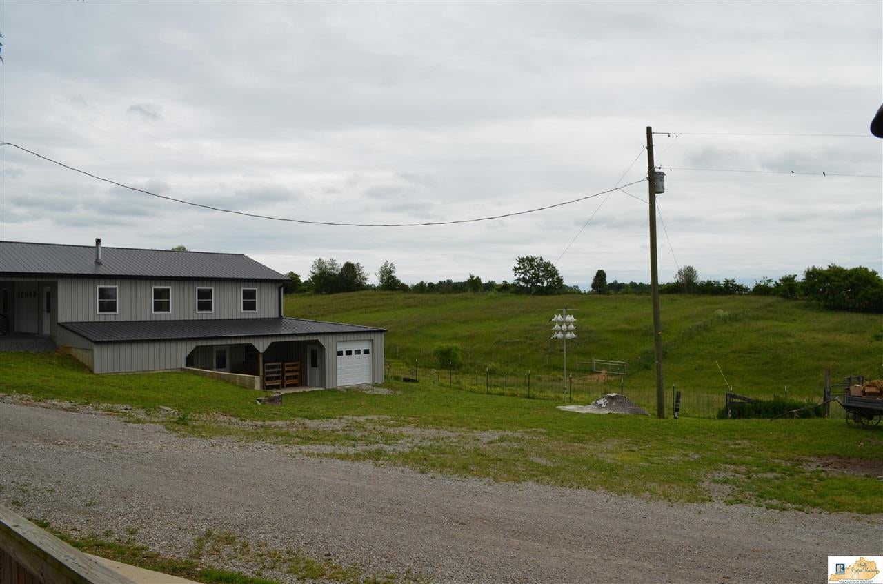 3940 Lyon School Road Glasgow, KY 42141 - Photo 16 of 52 Gallery Image 16