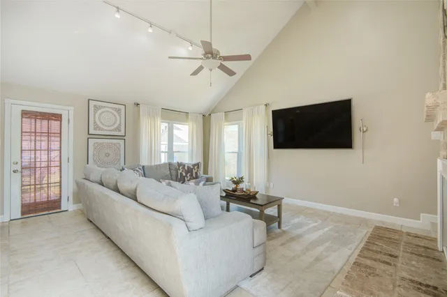 $299,000 | 2027 Creek Valley Lane, Sugar Land, TX 77478