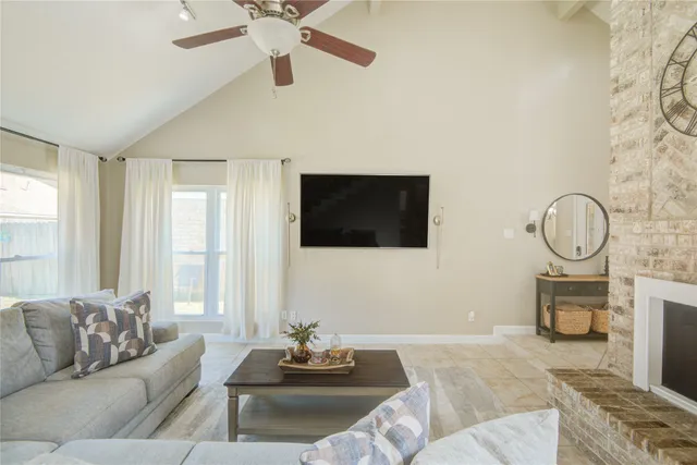 $299,000 | 2027 Creek Valley Lane, Sugar Land, TX 77478