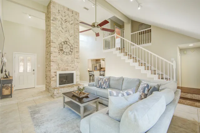 $299,000 | 2027 Creek Valley Lane, Sugar Land, TX 77478