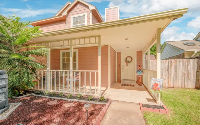 $299,000 | 2027 Creek Valley Lane, Sugar Land, TX 77478