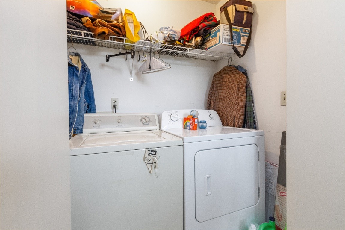 256 Atkinson Road Lebanon, TN 37090 - Photo 27 of 34 a utility room with dryer and washer