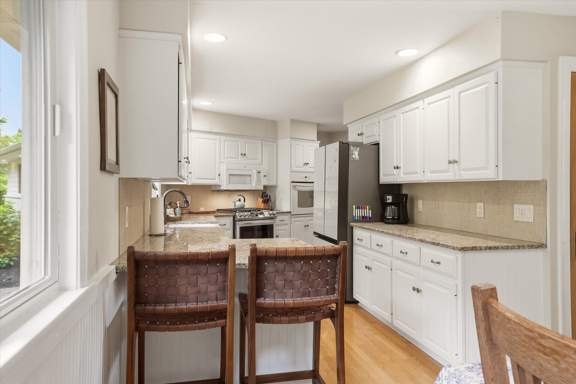 W7288 South Town Line Road Delavan, WI 53115 - Photo 17 of 57 Open kitchen