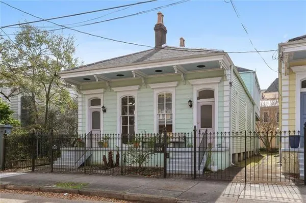 $3,300 | 1320 St Mary Street, New Orleans, LA 70130