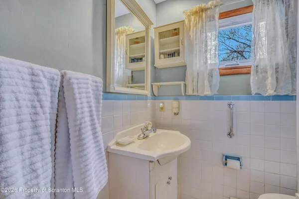 $264,900 | 124 Bengar Drive, Scranton, PA 18505