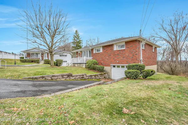 $264,900 | 124 Bengar Drive, Scranton, PA 18505