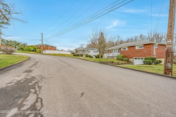 $264,900 | 124 Bengar Drive, Scranton, PA 18505