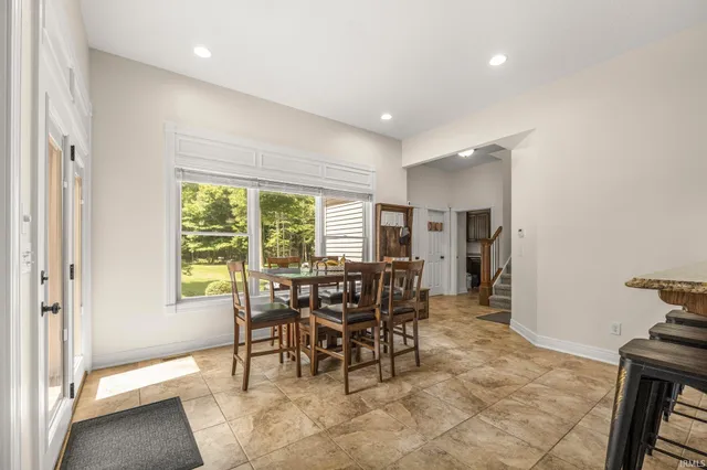 $1,250,000 | 4906 North 100 West, Uniondale, IN 46791