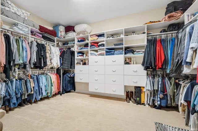 $1,250,000 | 4906 North 100 West, Uniondale, IN 46791