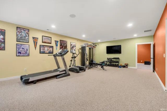 $1,250,000 | 4906 North 100 West, Uniondale, IN 46791