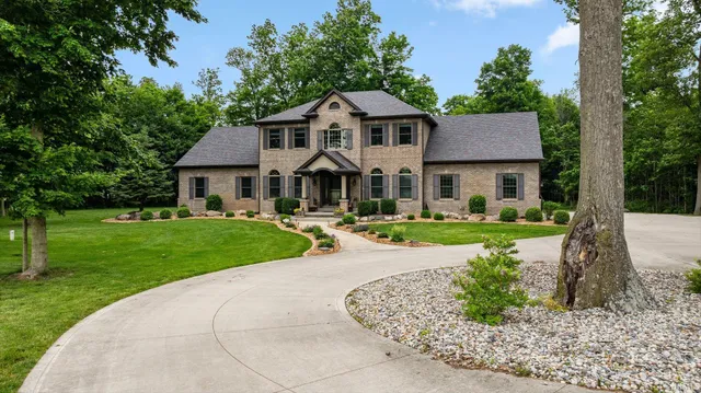 $1,250,000 | 4906 North 100 West, Uniondale, IN 46791