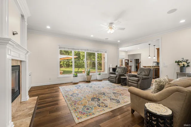 $1,250,000 | 4906 North 100 West, Uniondale, IN 46791