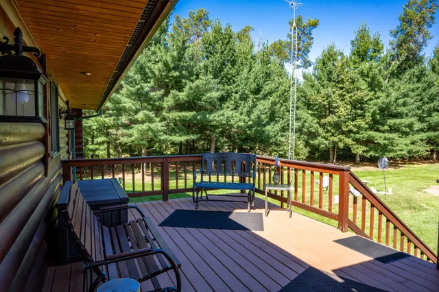 $669,000 | W5954 North Lake Drive, New Lisbon, WI 53950