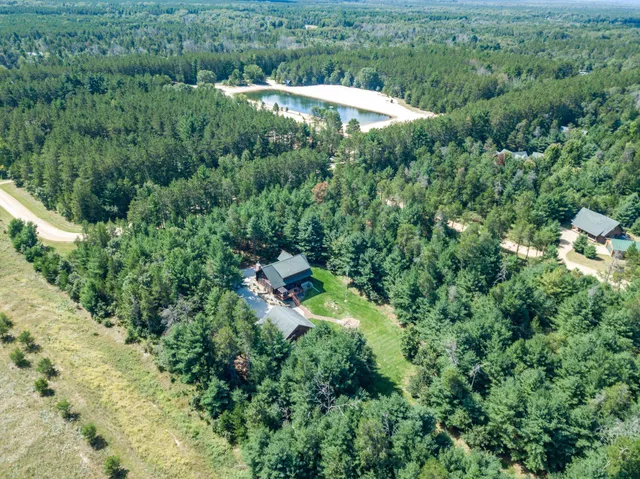 $669,000 | W5954 North Lake Drive, New Lisbon, WI 53950