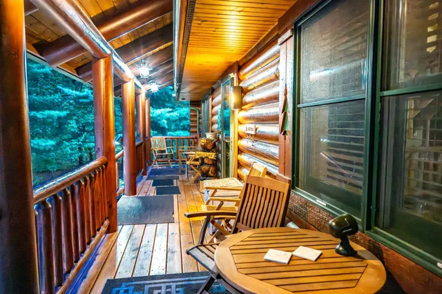 $669,000 | W5954 North Lake Drive, New Lisbon, WI 53950