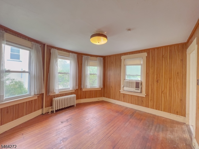 23 Salter Street Springfield, NJ 07081 - Photo 11 of 36 Gallery Image 11