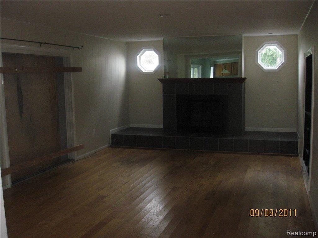 5630 Greer Road West Bloomfield, MI 48324 - Photo 3 of 3 IMG_0579