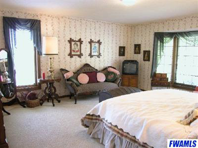 16617 Painter Road Leo, IN 46765 - Photo 8 of 12